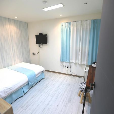 必须入住明洞酒店 首爾 外观 照片