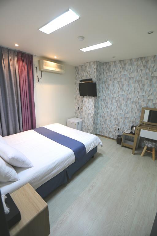 必须入住明洞酒店 首爾 外观 照片