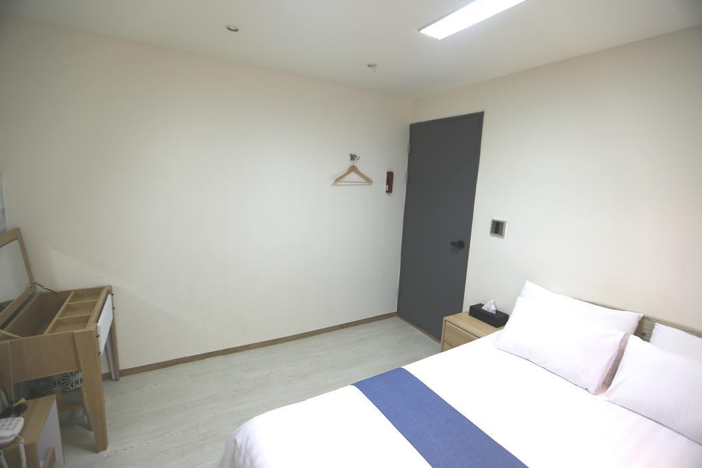 必须入住明洞酒店 首爾 外观 照片