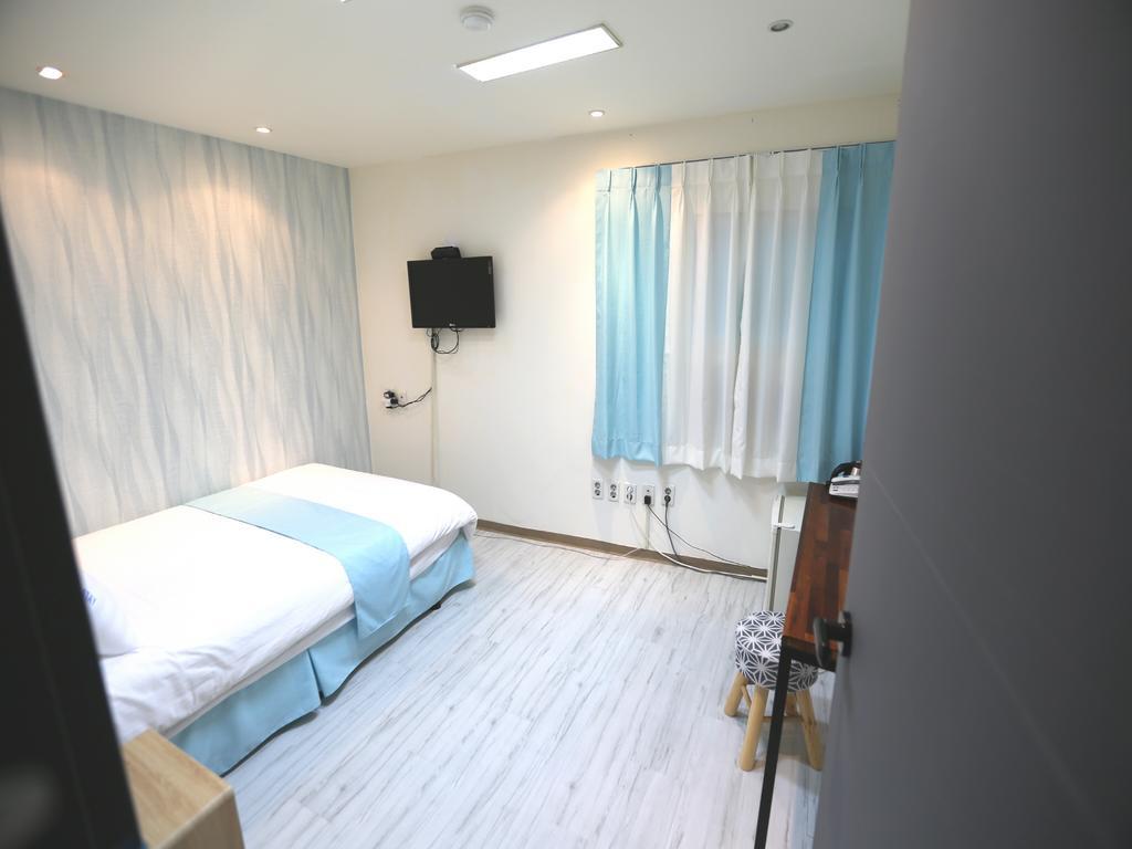 必须入住明洞酒店 首爾 外观 照片